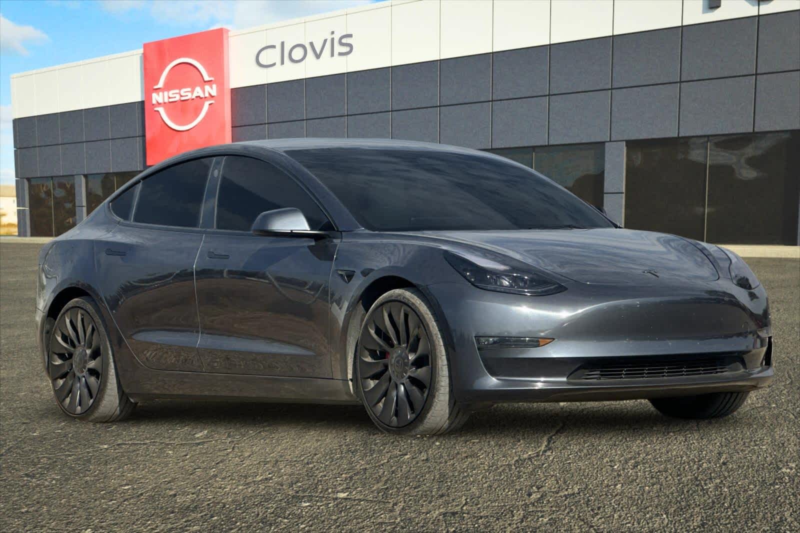 Thumbnail: 2023 Tesla Model 3 - 10
