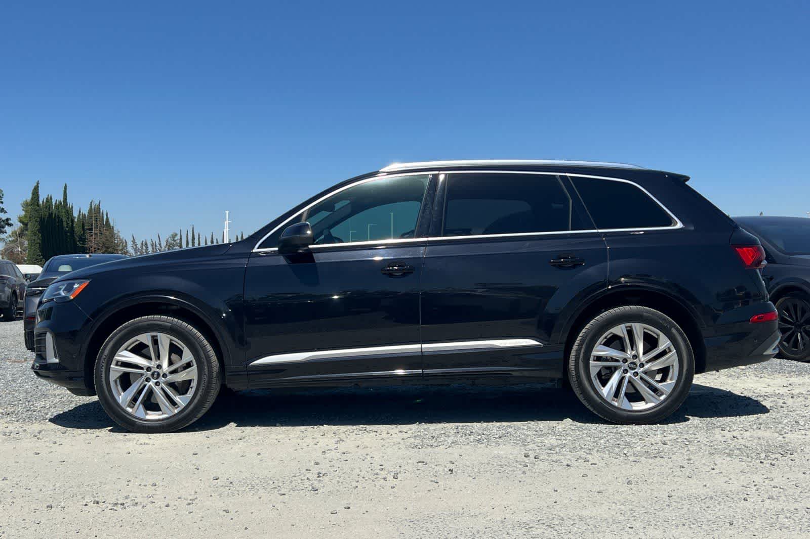 Thumbnail: 2021 Audi Q7 - 6