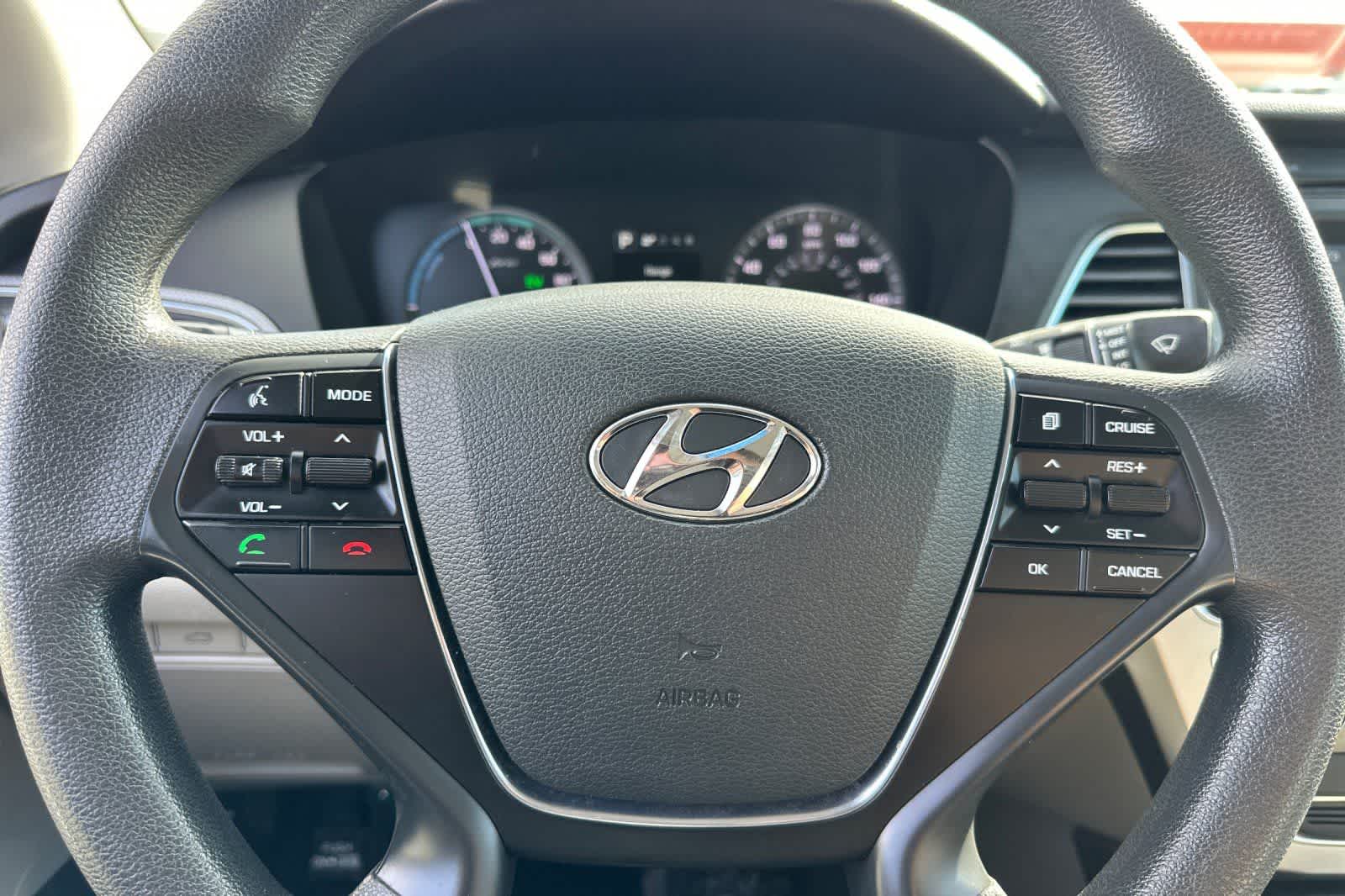 Thumbnail: 2017 Hyundai Sonata - 27