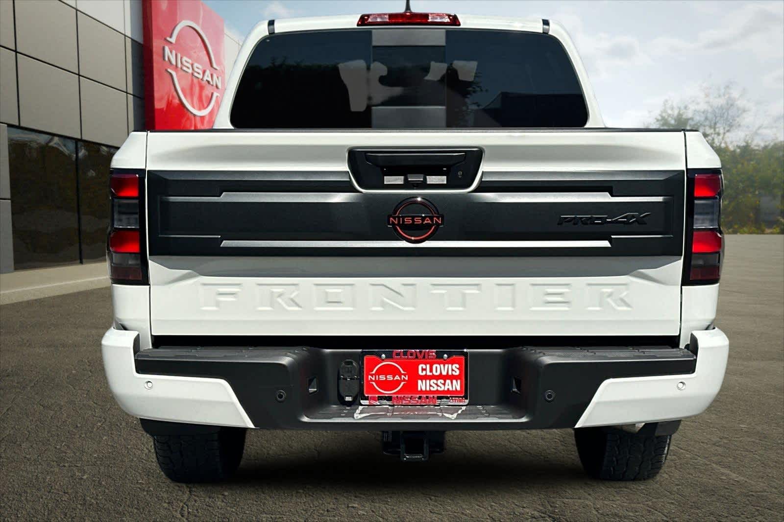 Thumbnail: 2025 Nissan Frontier - 8