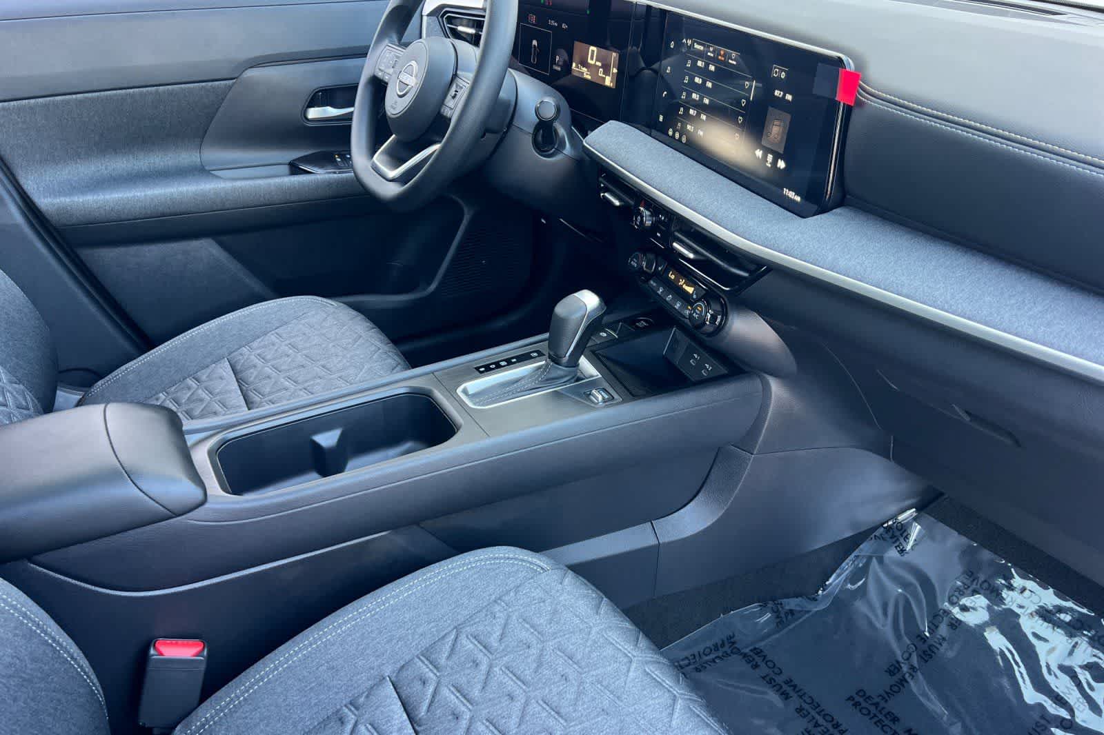 Thumbnail: 2026 Nissan Kicks - 18