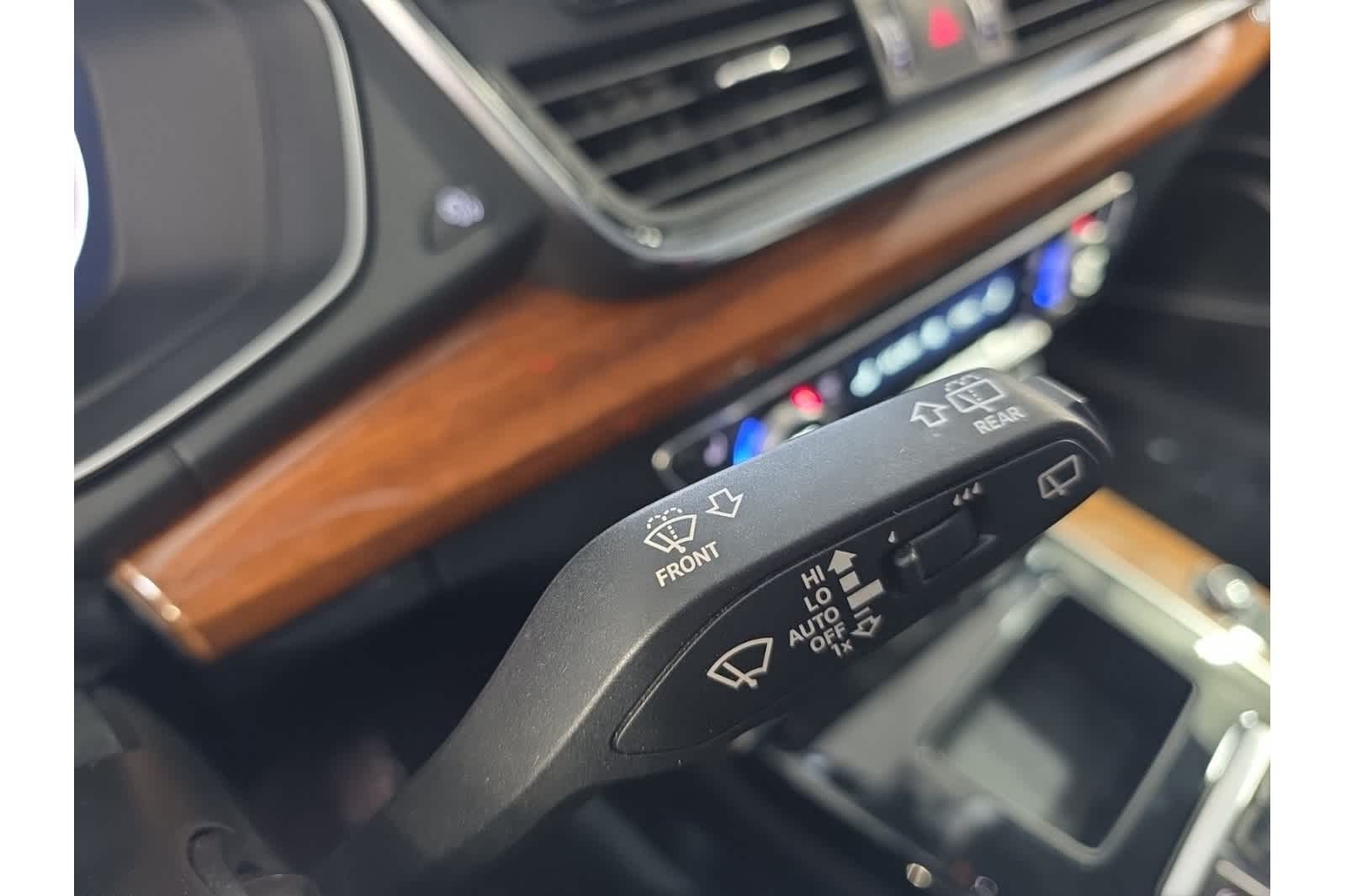 Thumbnail: 2023 Audi Q5 - 28