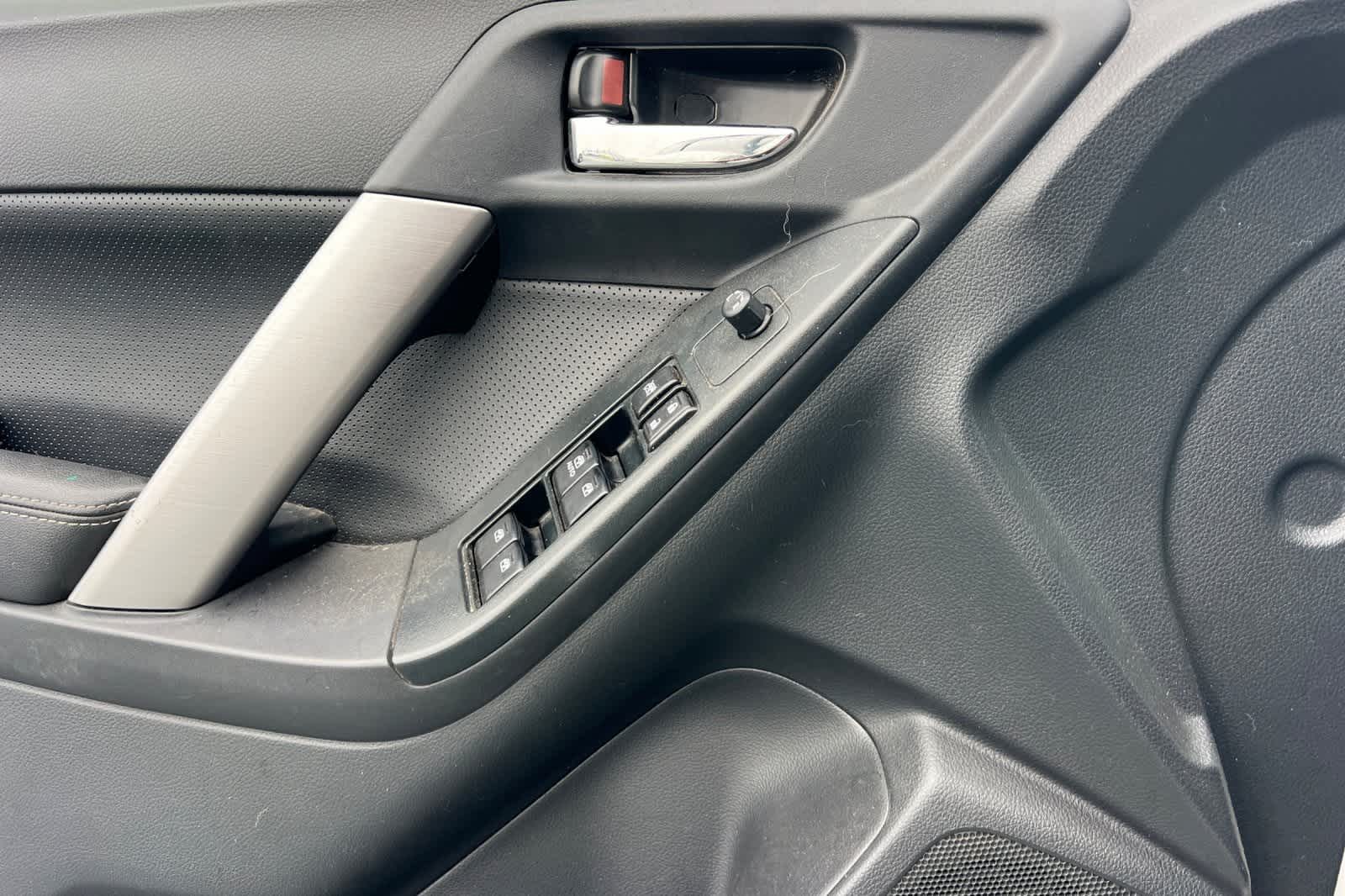 Thumbnail: 2015 Subaru Forester - 13