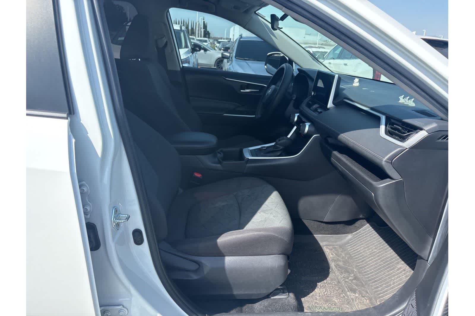 Thumbnail: 2023 Toyota RAV4 - 14