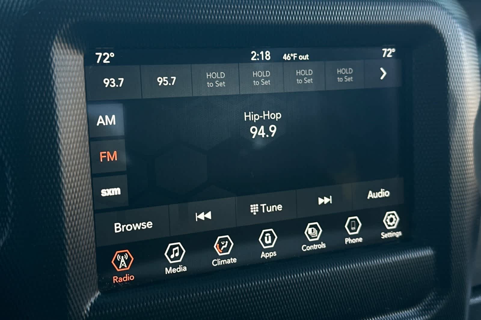 Thumbnail: 2021 Jeep Gladiator - 21