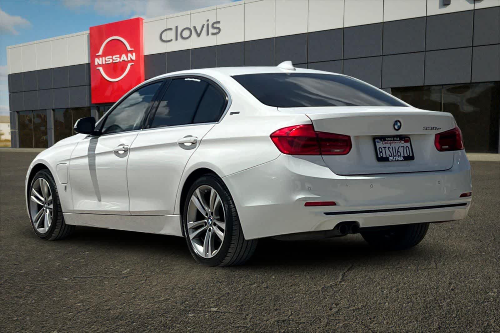 Thumbnail: 2017 BMW 3 Series - 7