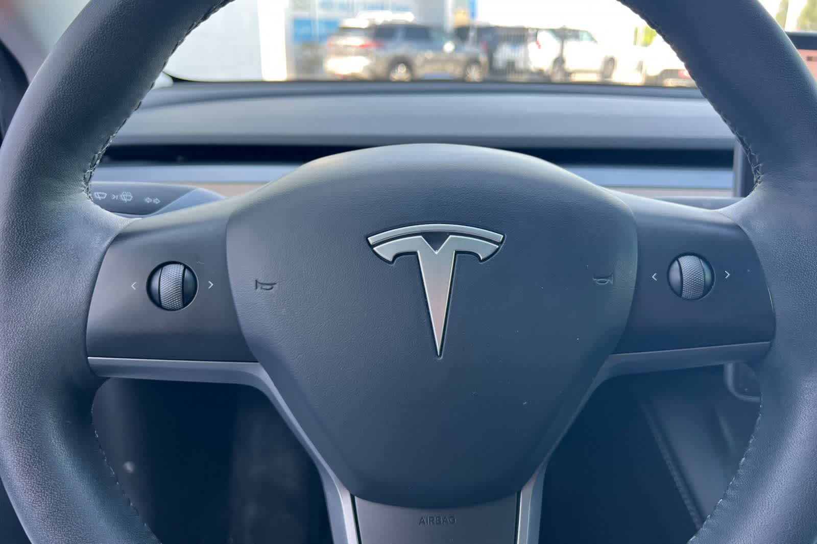 Thumbnail: 2023 Tesla Model 3 - 24