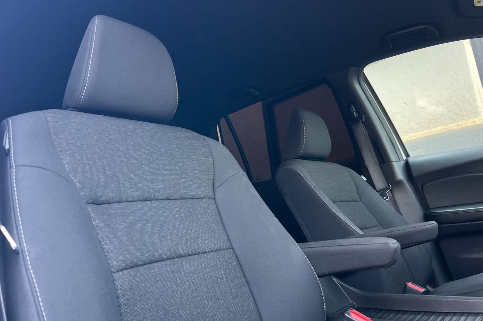 Thumbnail: 2019 Honda Passport - 20