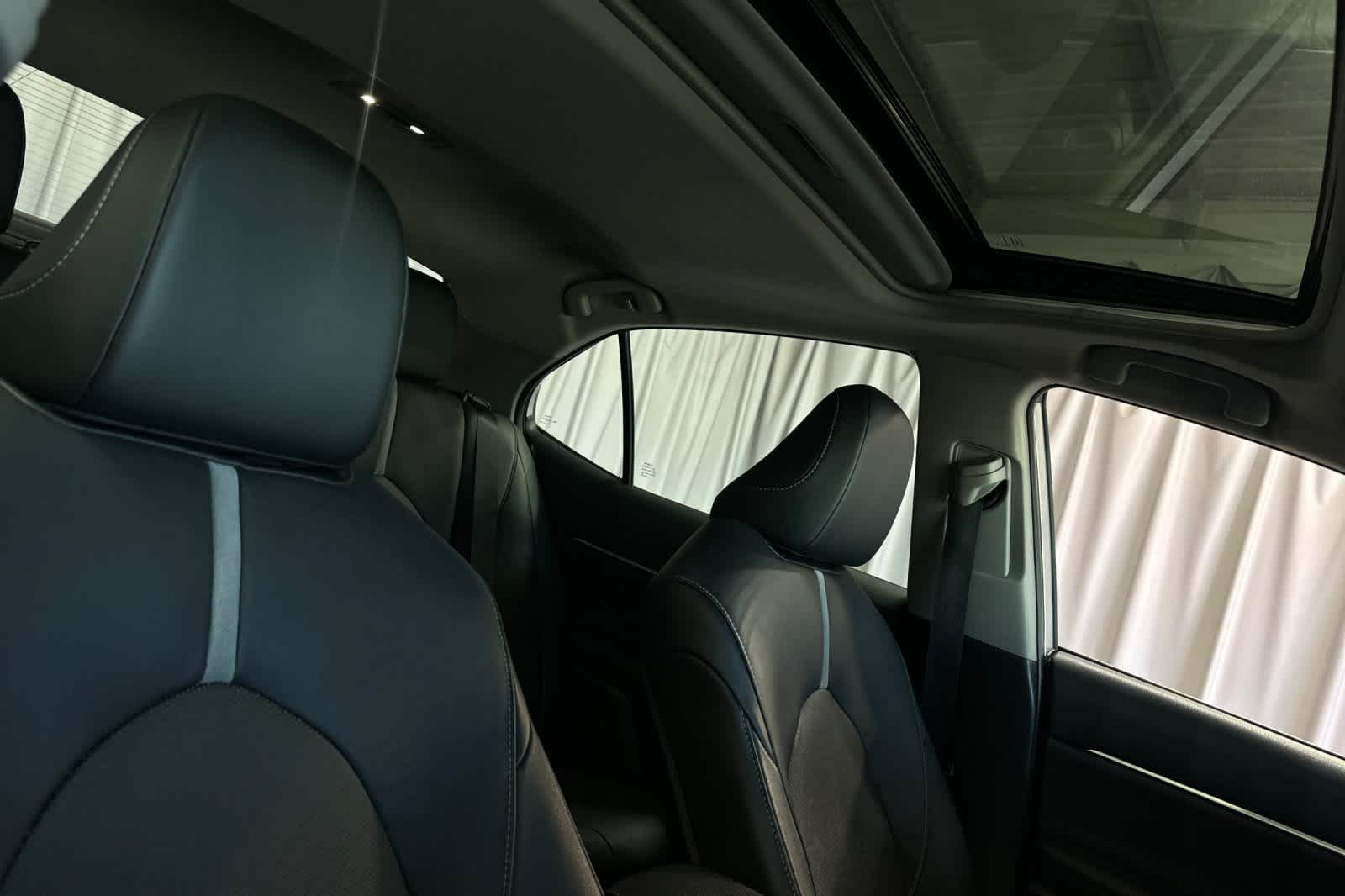 Thumbnail: 2021 Toyota Camry - 19