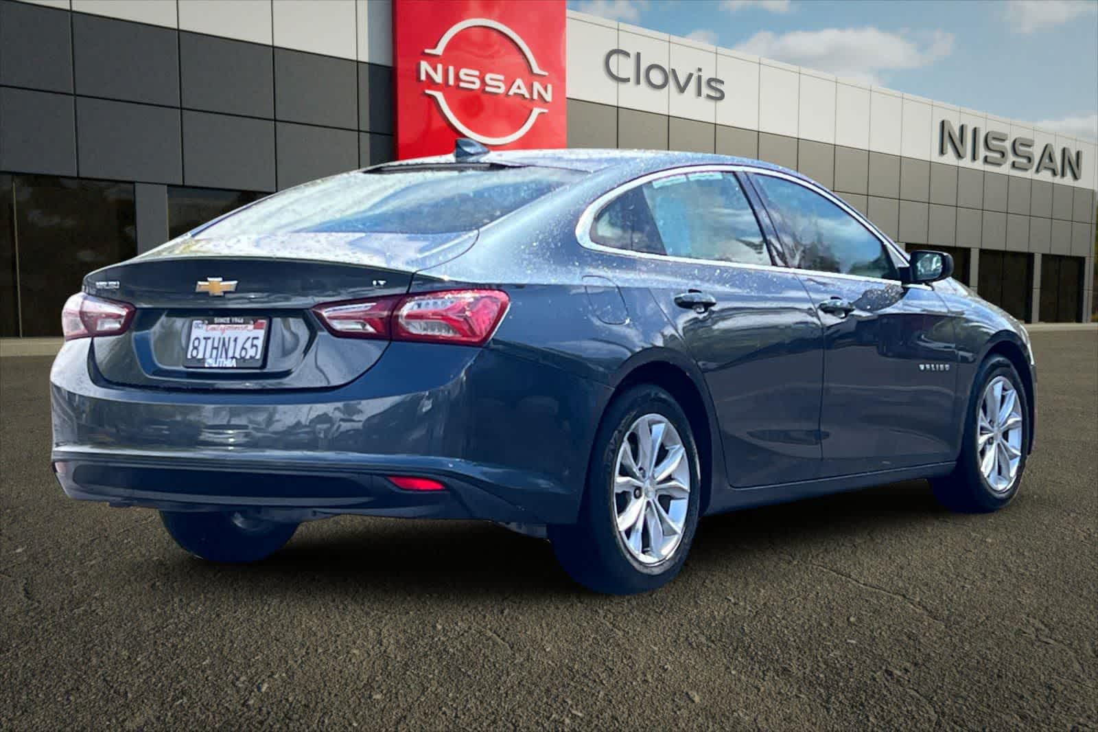 Thumbnail: 2019 Chevrolet Malibu - 3