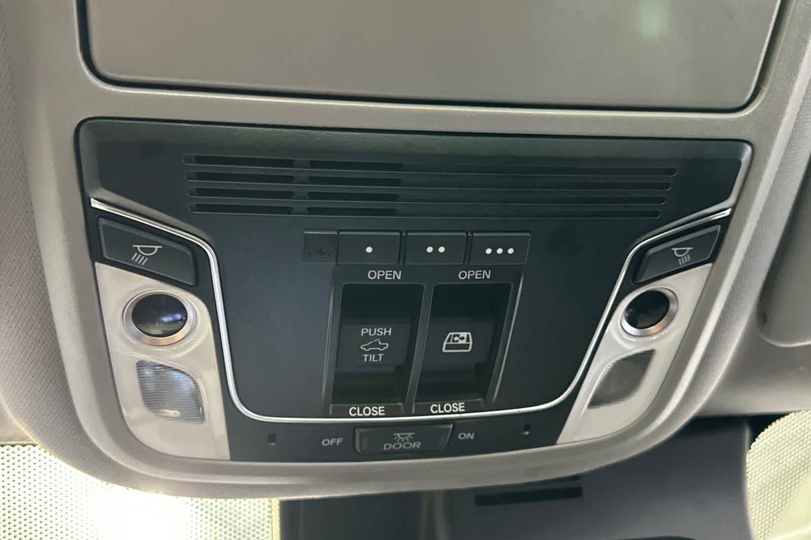 Thumbnail: 2020 Honda Ridgeline - 34