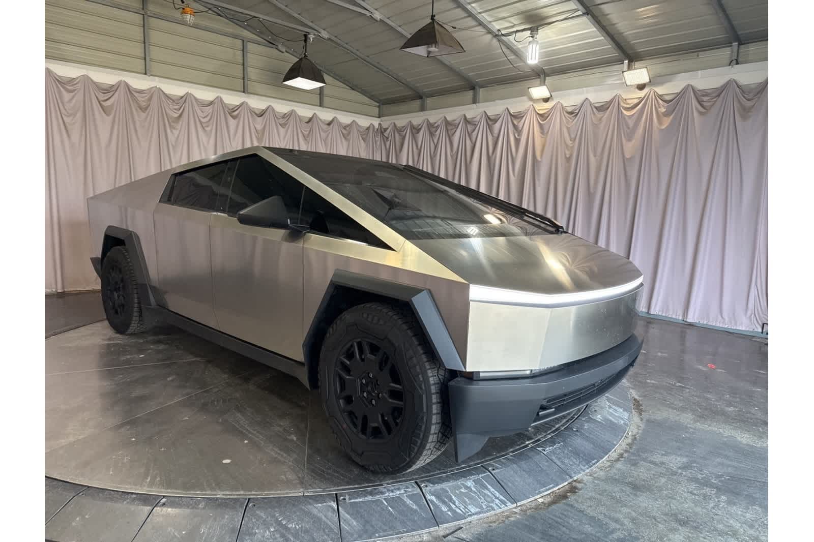 Thumbnail: 2024 Tesla Cybertruck - 6