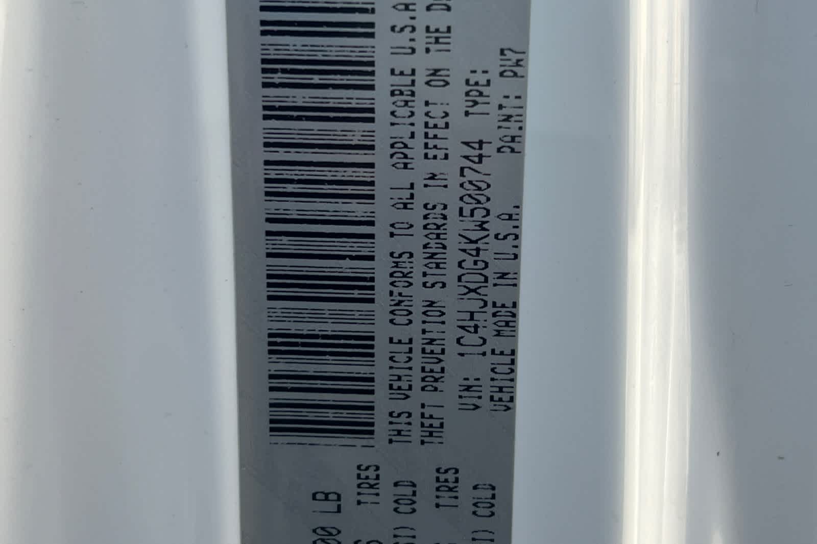 Thumbnail: 2019 Jeep Wrangler - 28