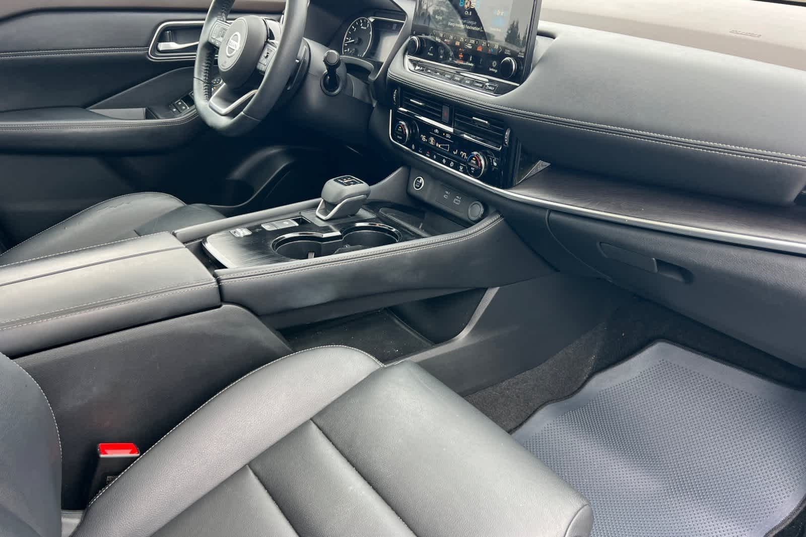 Thumbnail: 2021 Nissan Rogue - 17