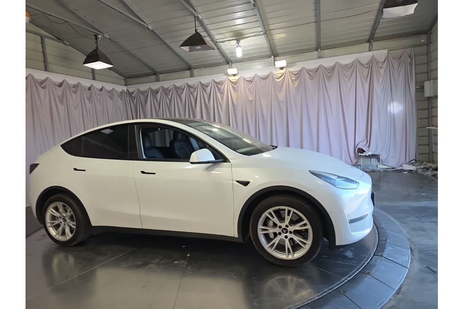 Thumbnail: 2021 Tesla Model Y - 7