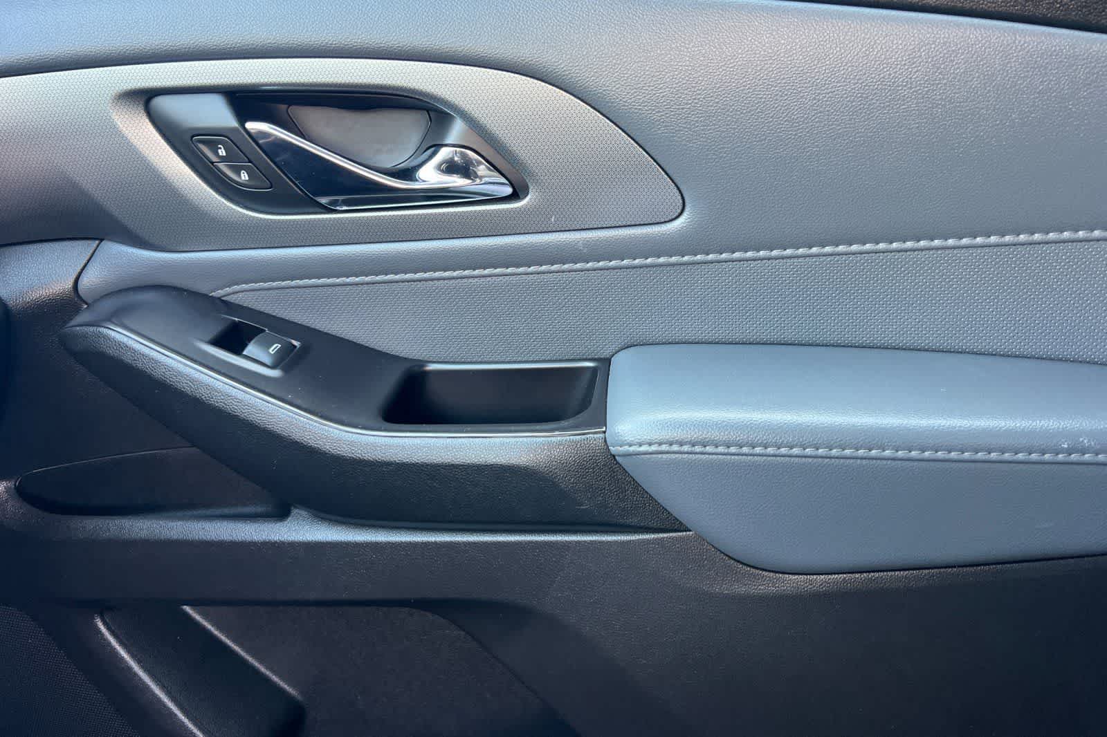 Thumbnail: 2020 Chevrolet Traverse - 22
