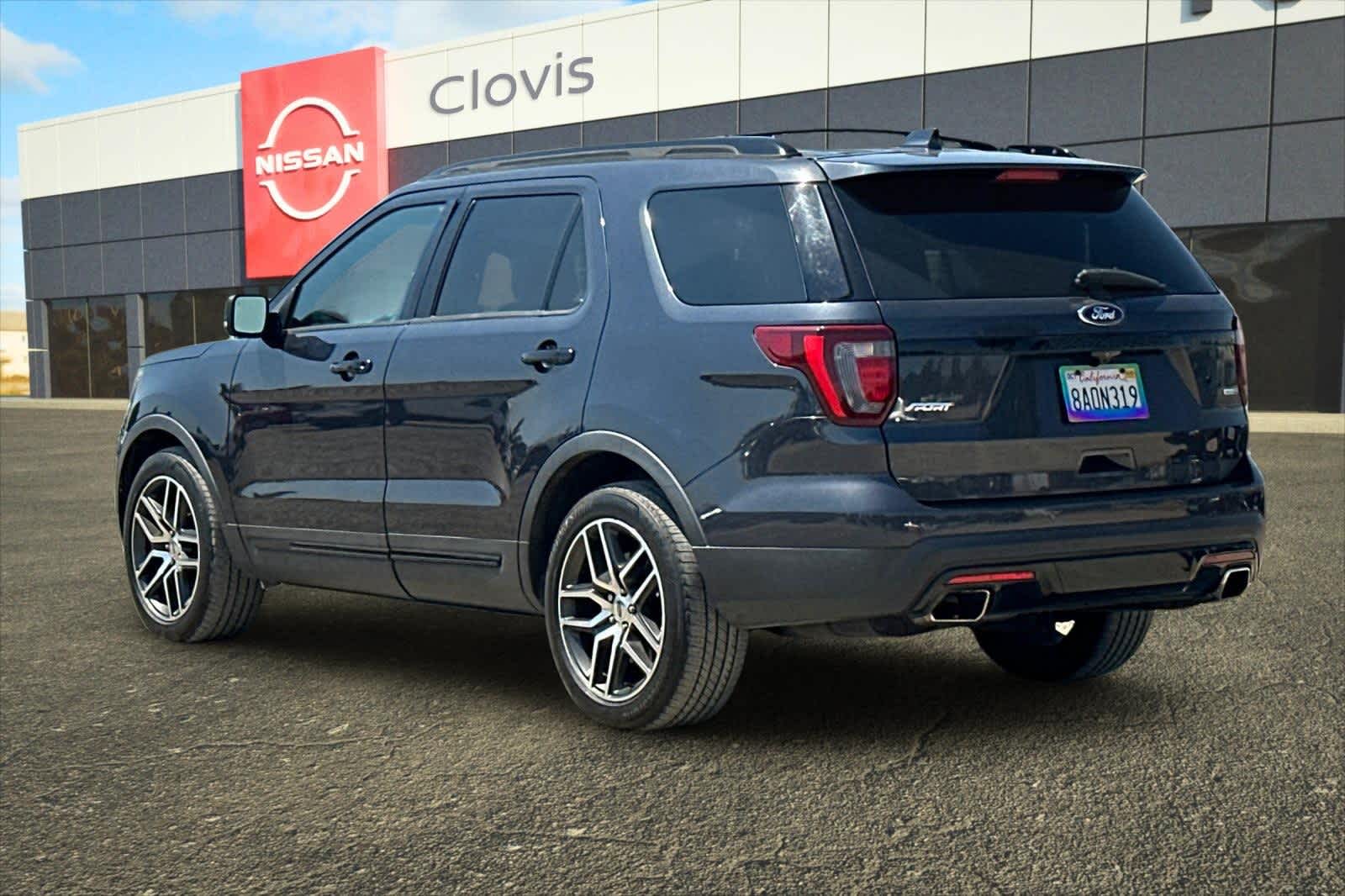 Thumbnail: 2017 Ford Explorer - 7