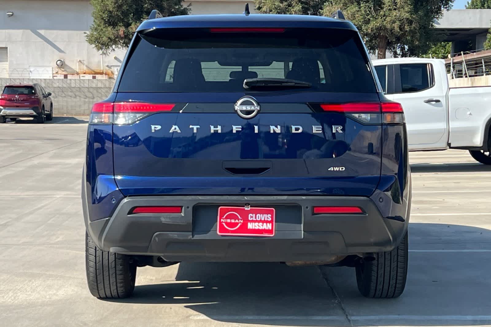 Thumbnail: 2025 Nissan Pathfinder - 8