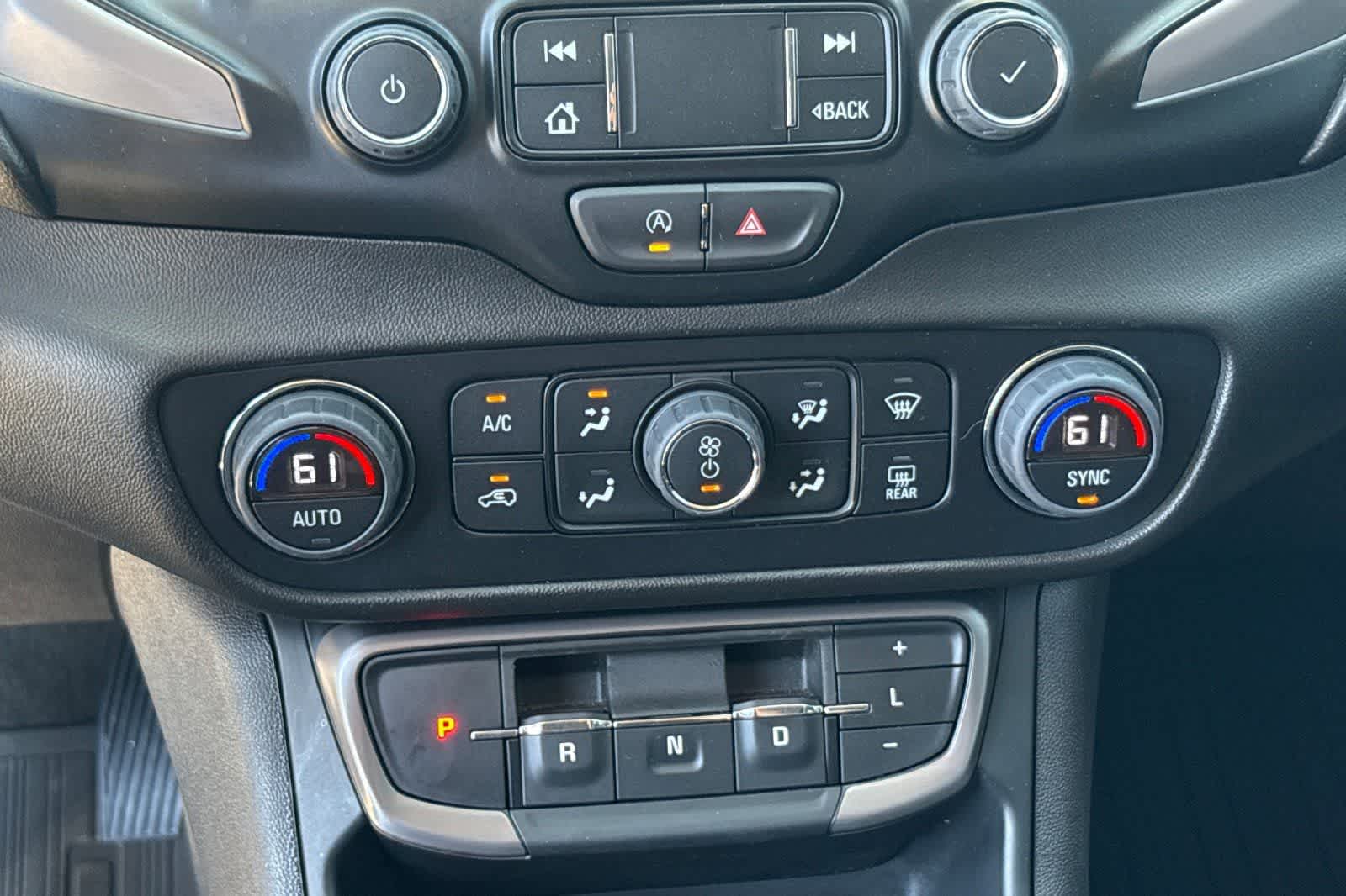 Thumbnail: 2024 GMC Terrain - 22
