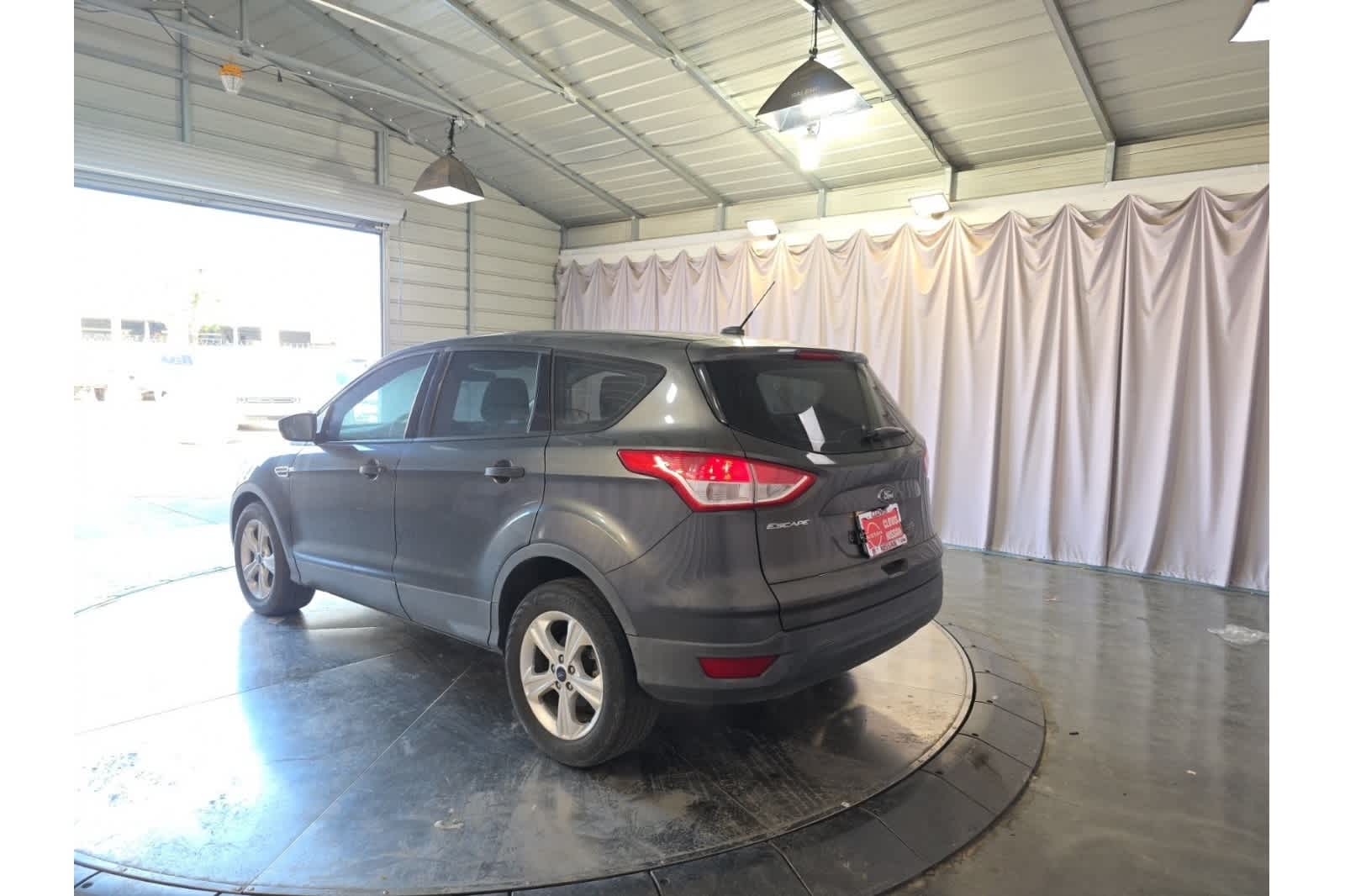 Thumbnail: 2015 Ford Escape - 8