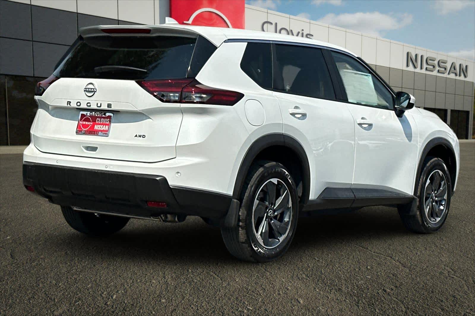 Thumbnail: 2026 Nissan Rogue - 3