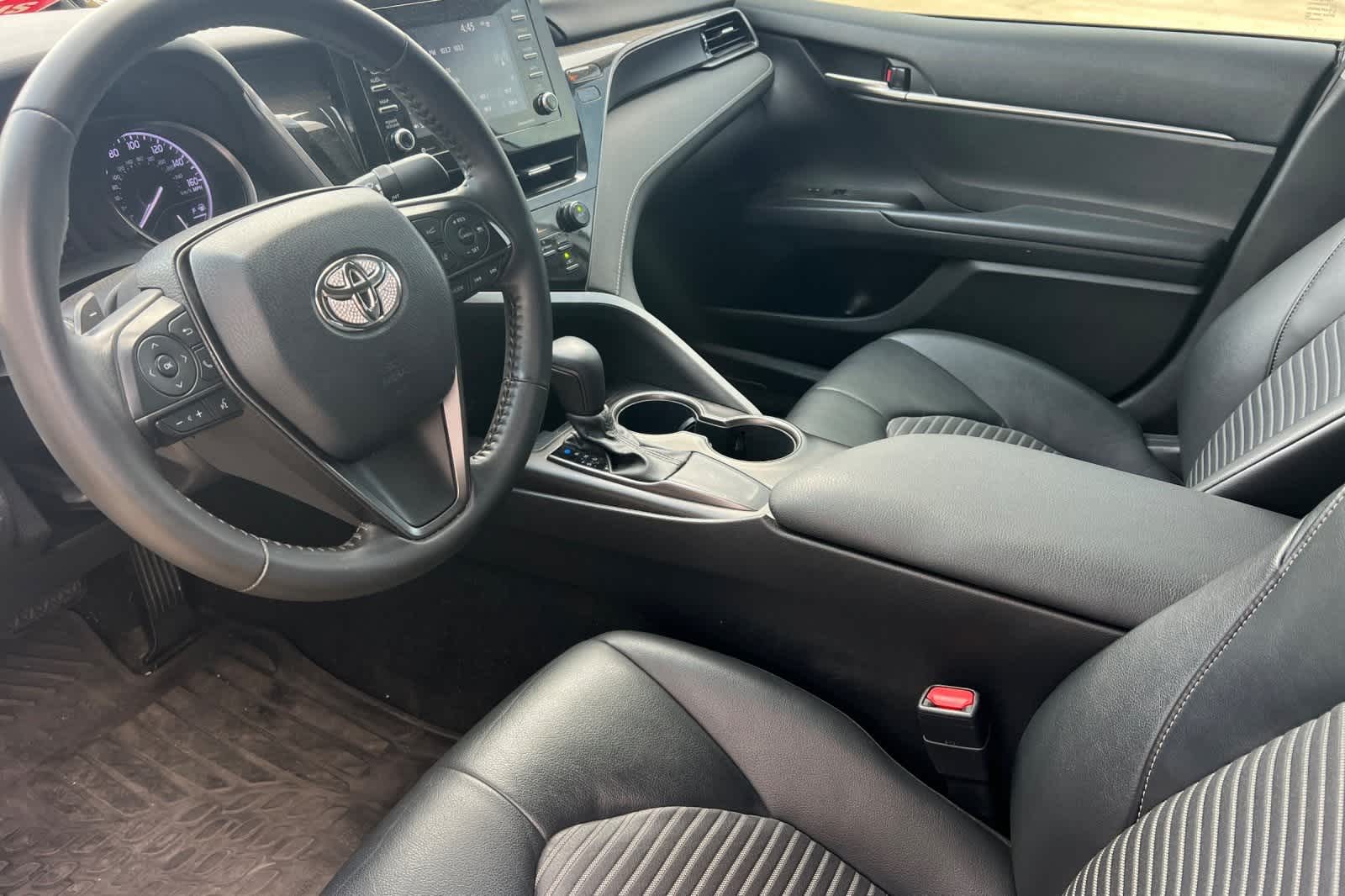 Thumbnail: 2021 Toyota Camry - 14