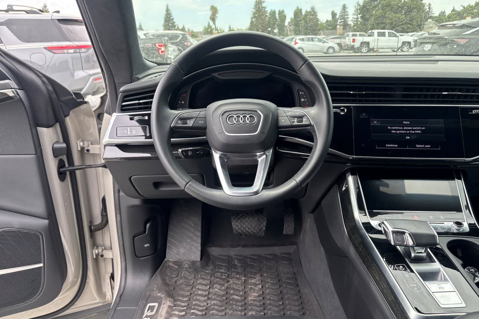 Thumbnail: 2023 Audi Q8 - 16