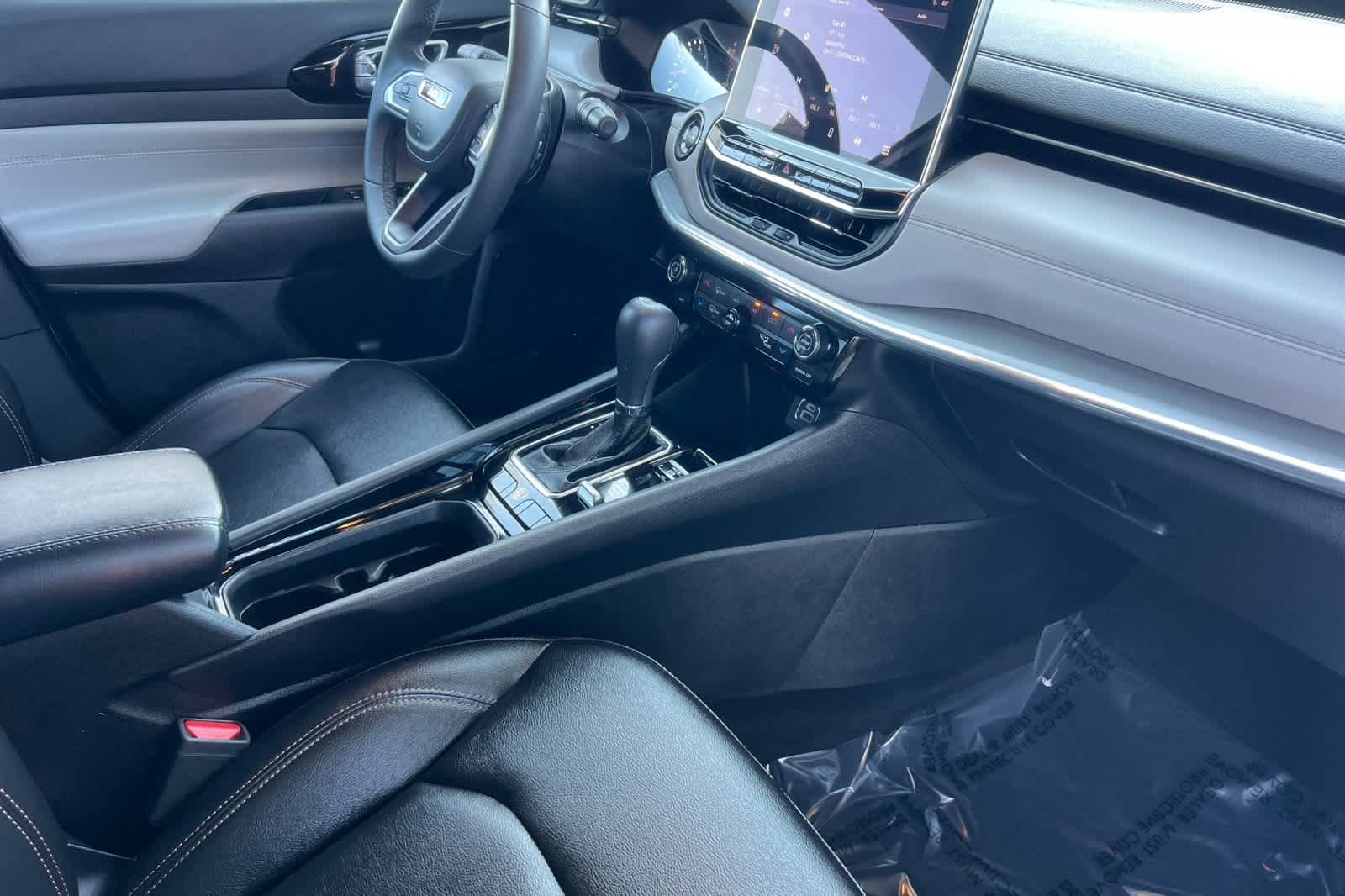 Thumbnail: 2024 Jeep Compass - 19