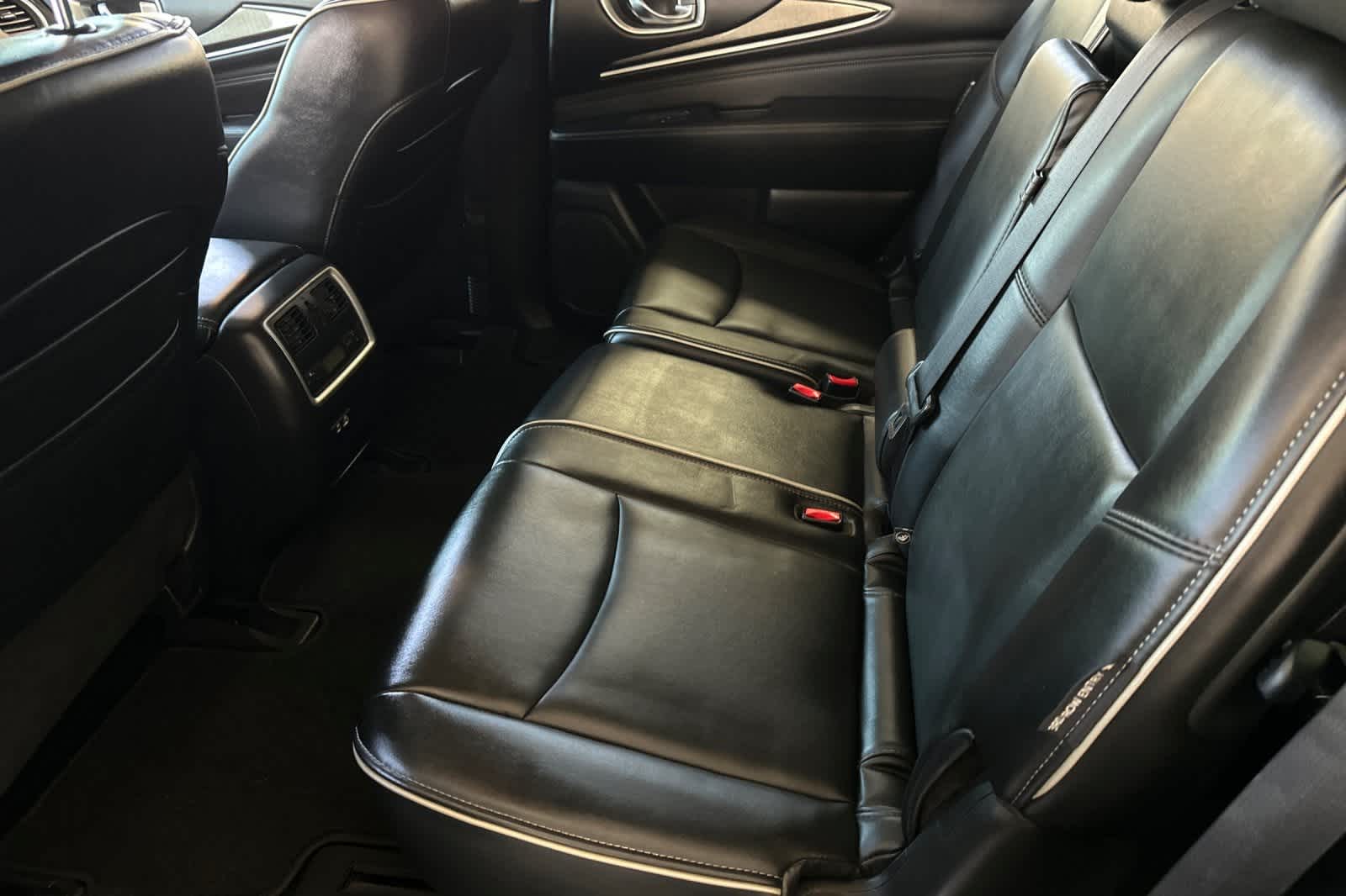 Thumbnail: 2019 INFINITI QX60 - 5