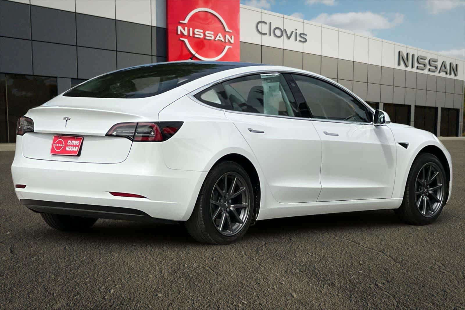 Thumbnail: 2020 Tesla Model 3 - 3