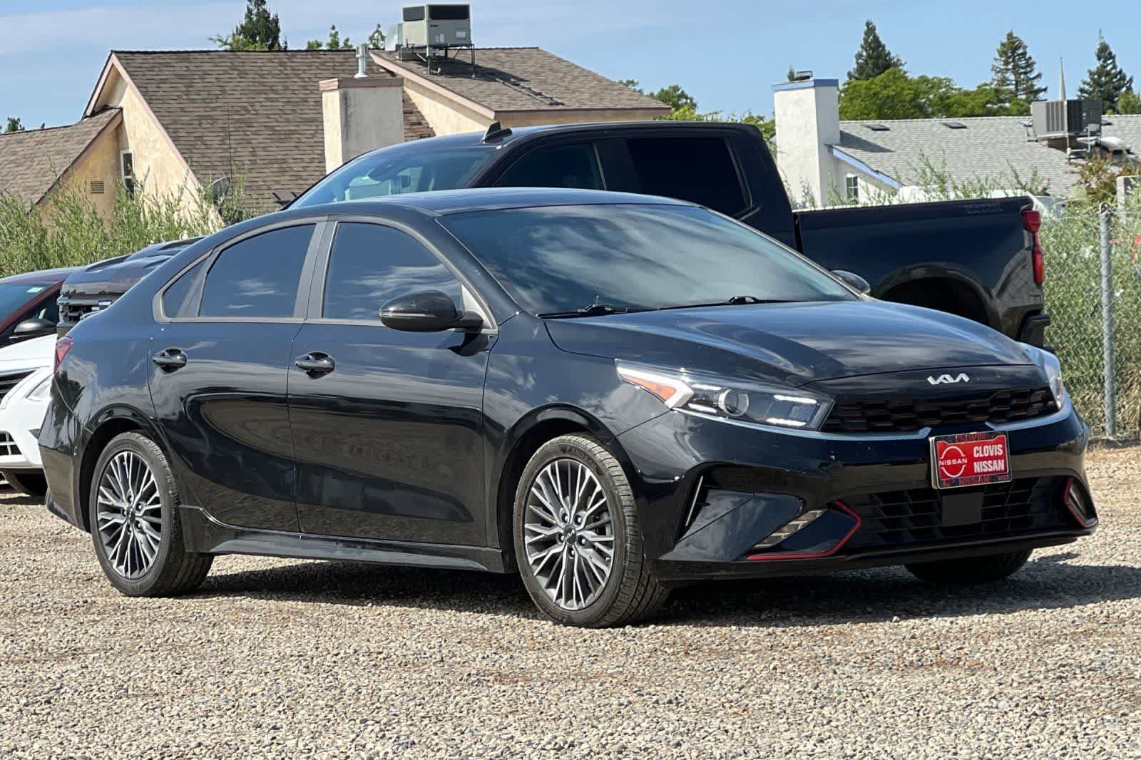 Thumbnail: 2023 Kia Forte - 10