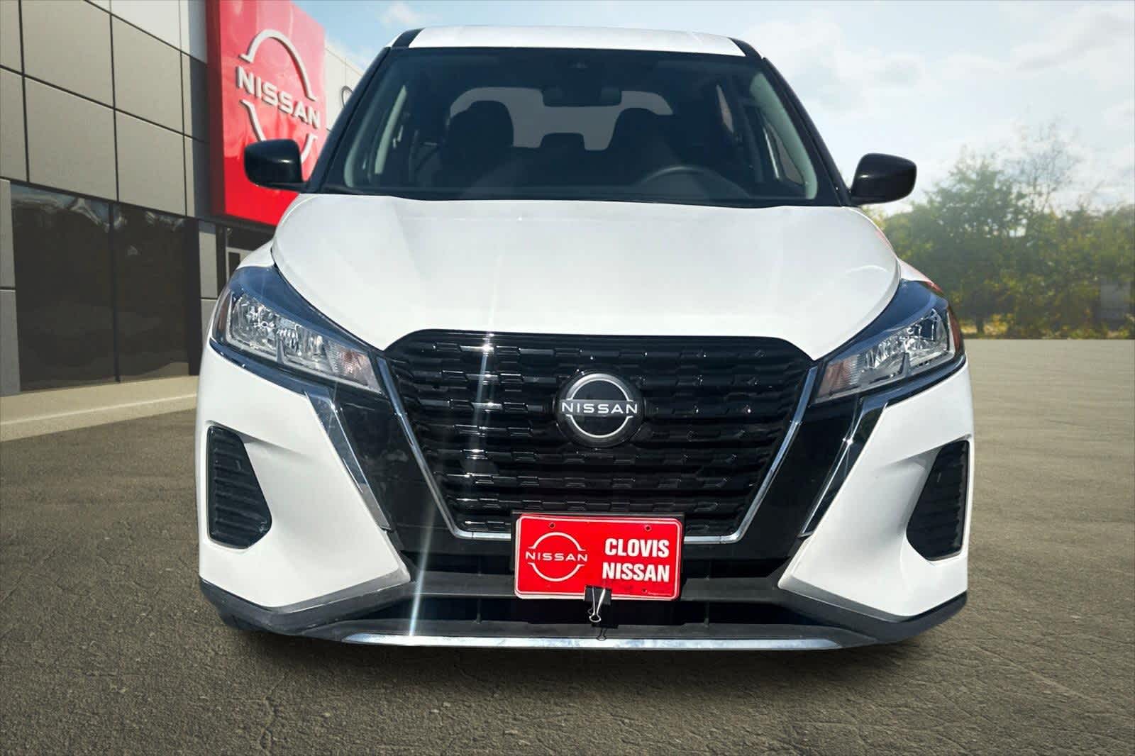 2023 Nissan Kicks S 11