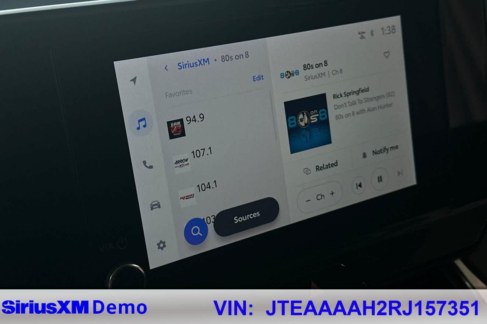 Thumbnail: 2024 Toyota Venza - 30