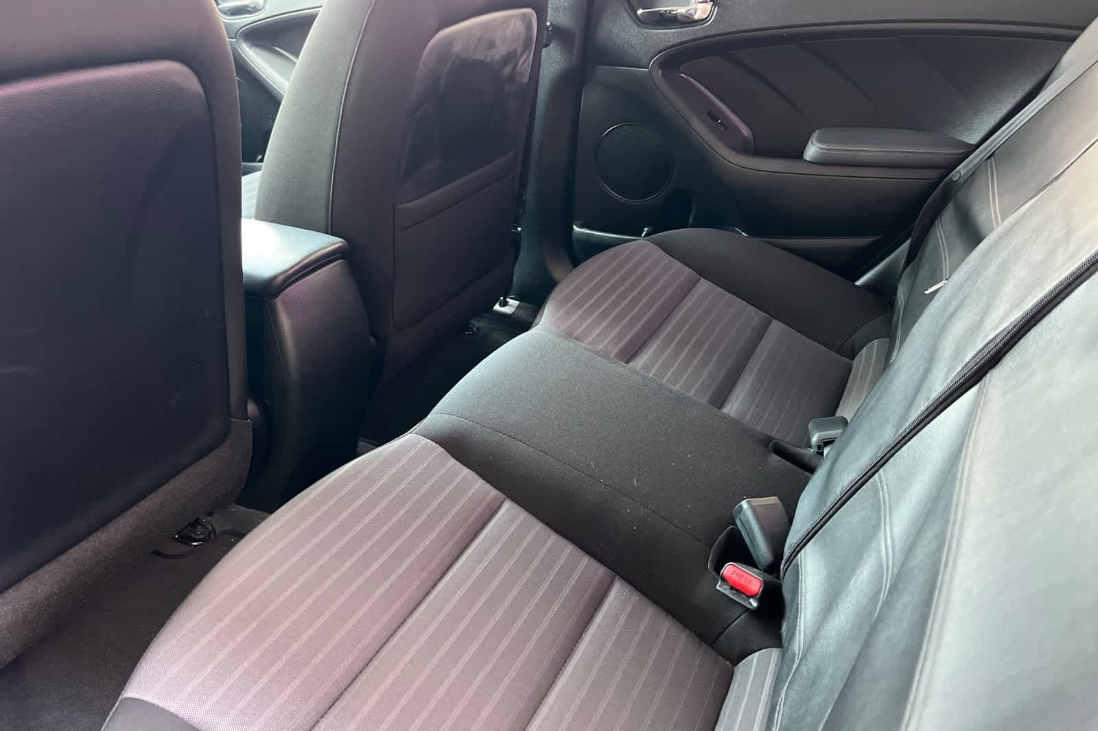 Thumbnail: 2018 Kia Forte - 5