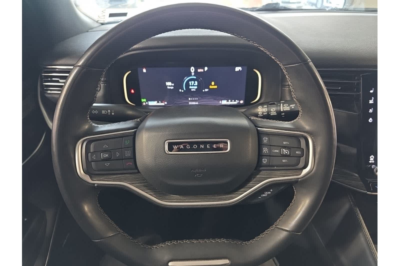 Thumbnail: 2022 Jeep Wagoneer - 24