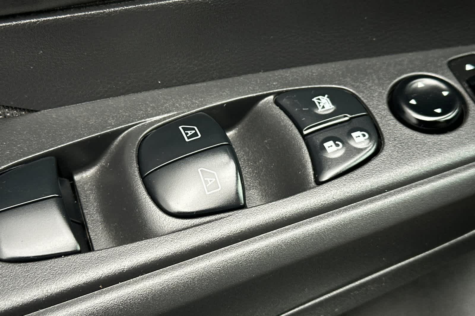 Thumbnail: 2021 Nissan Kicks - 14