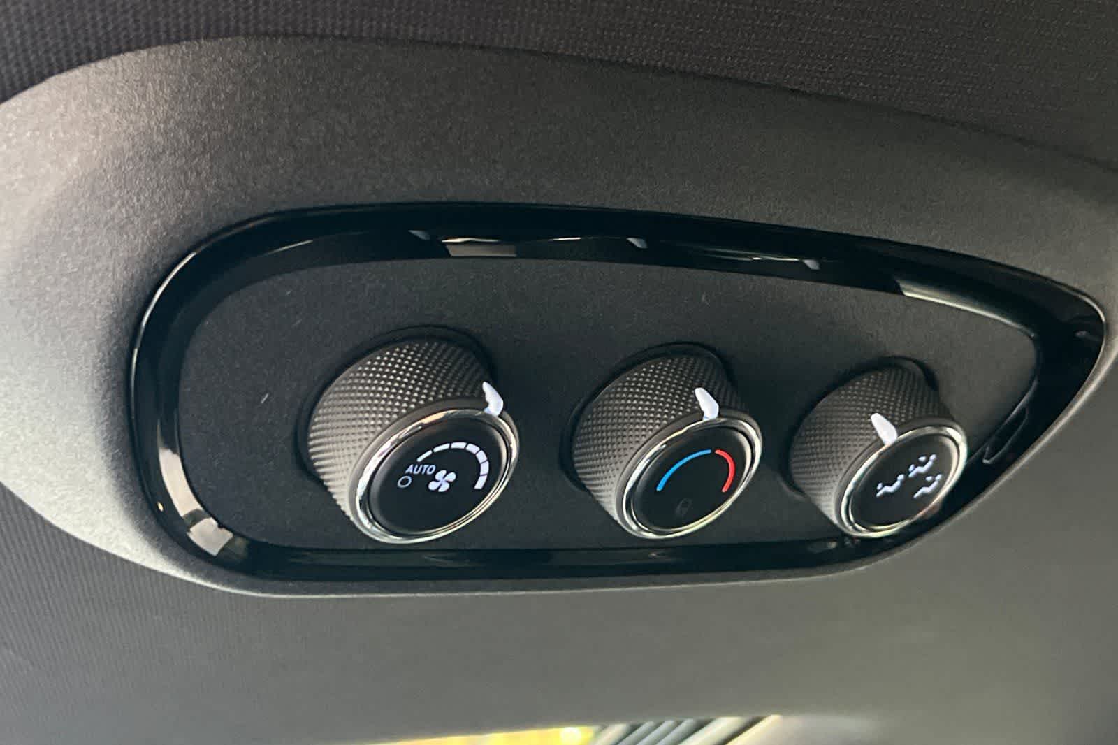 Thumbnail: 2024 Dodge Durango - 15