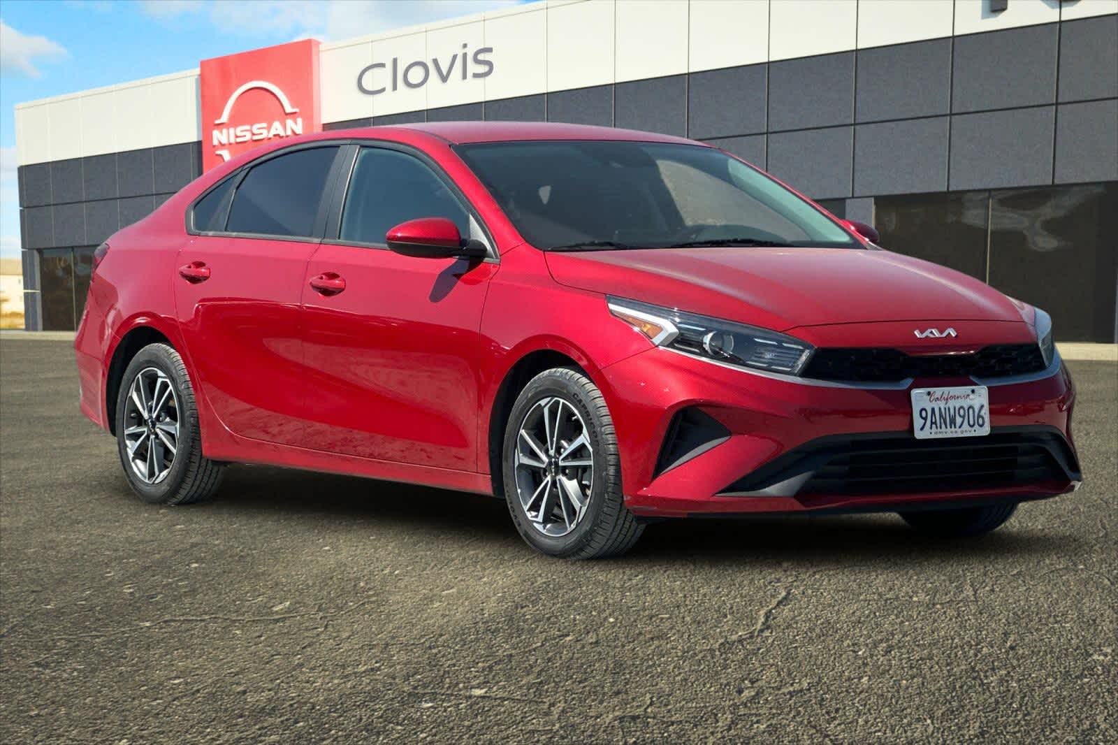 Thumbnail: 2022 Kia Forte - 10