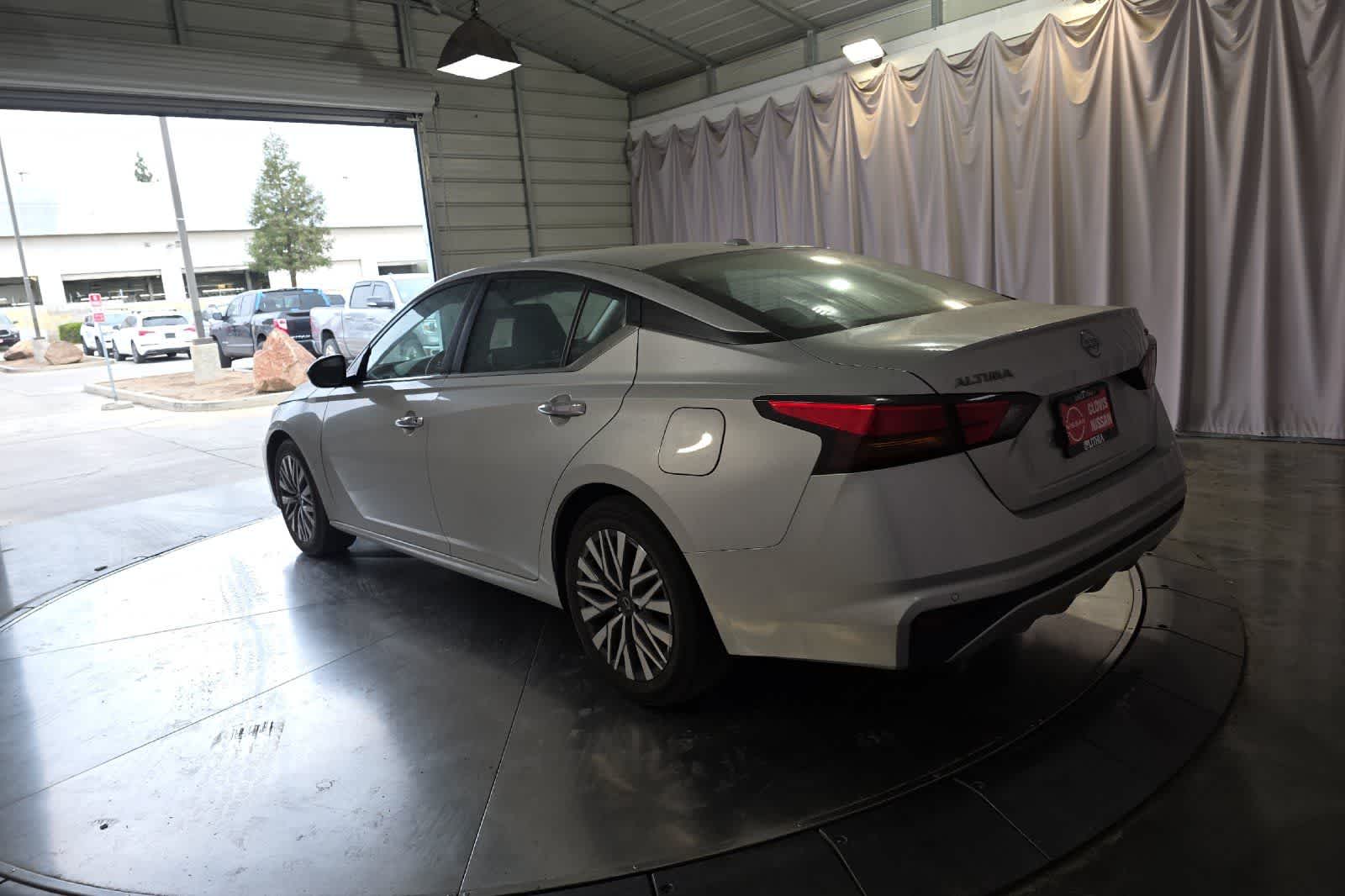 Thumbnail: 2024 Nissan Altima - 7