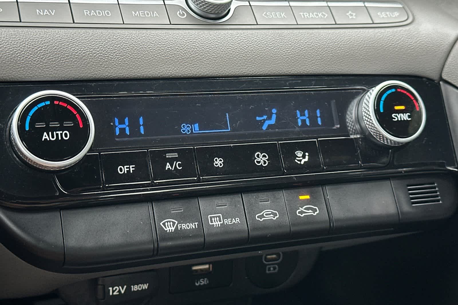 Thumbnail: 2024 Hyundai Elantra - 24