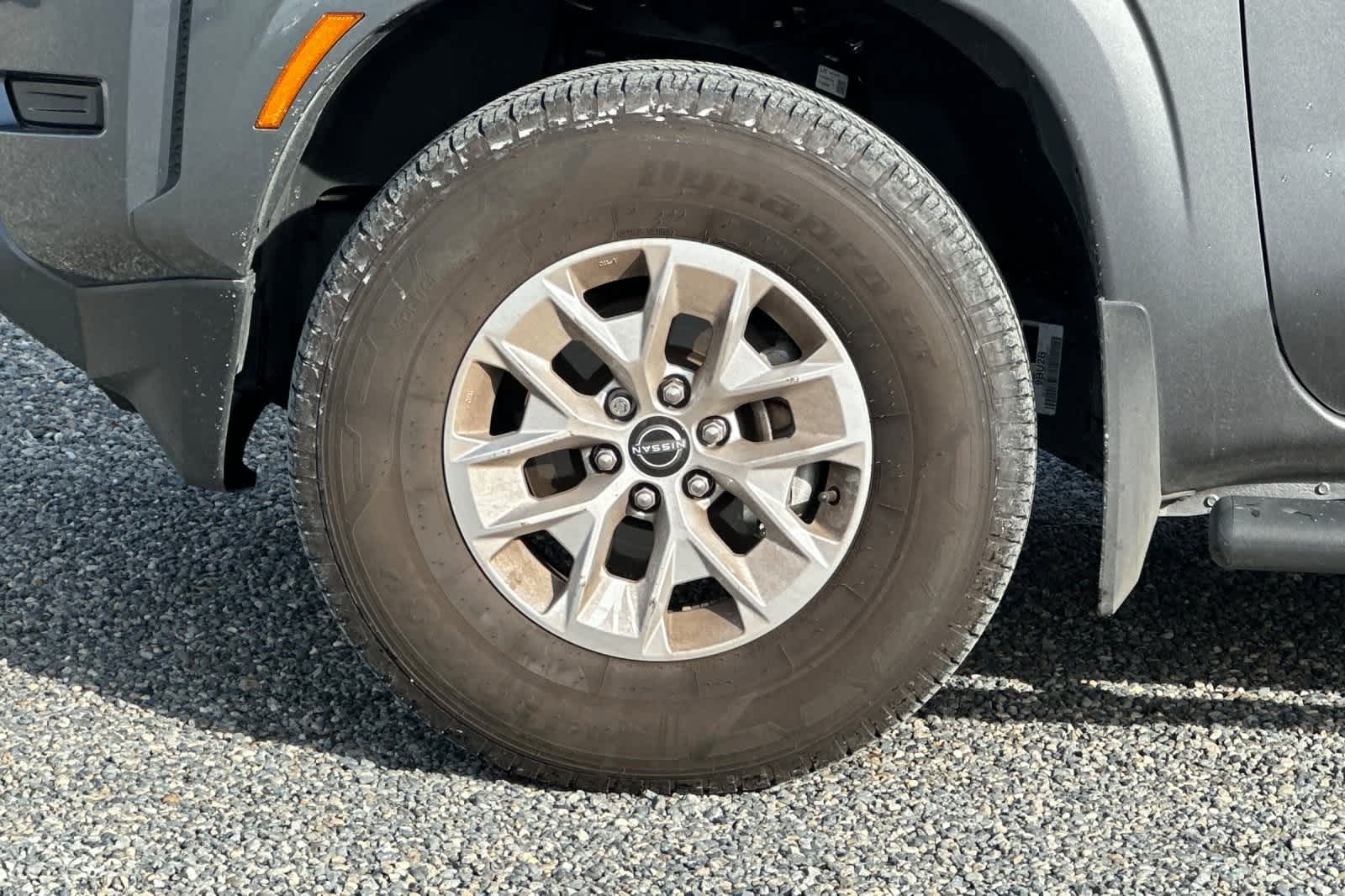 Thumbnail: 2024 Nissan Frontier - 26