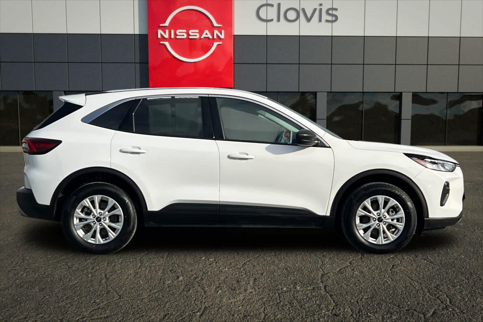 Thumbnail: 2024 Ford Escape - 9