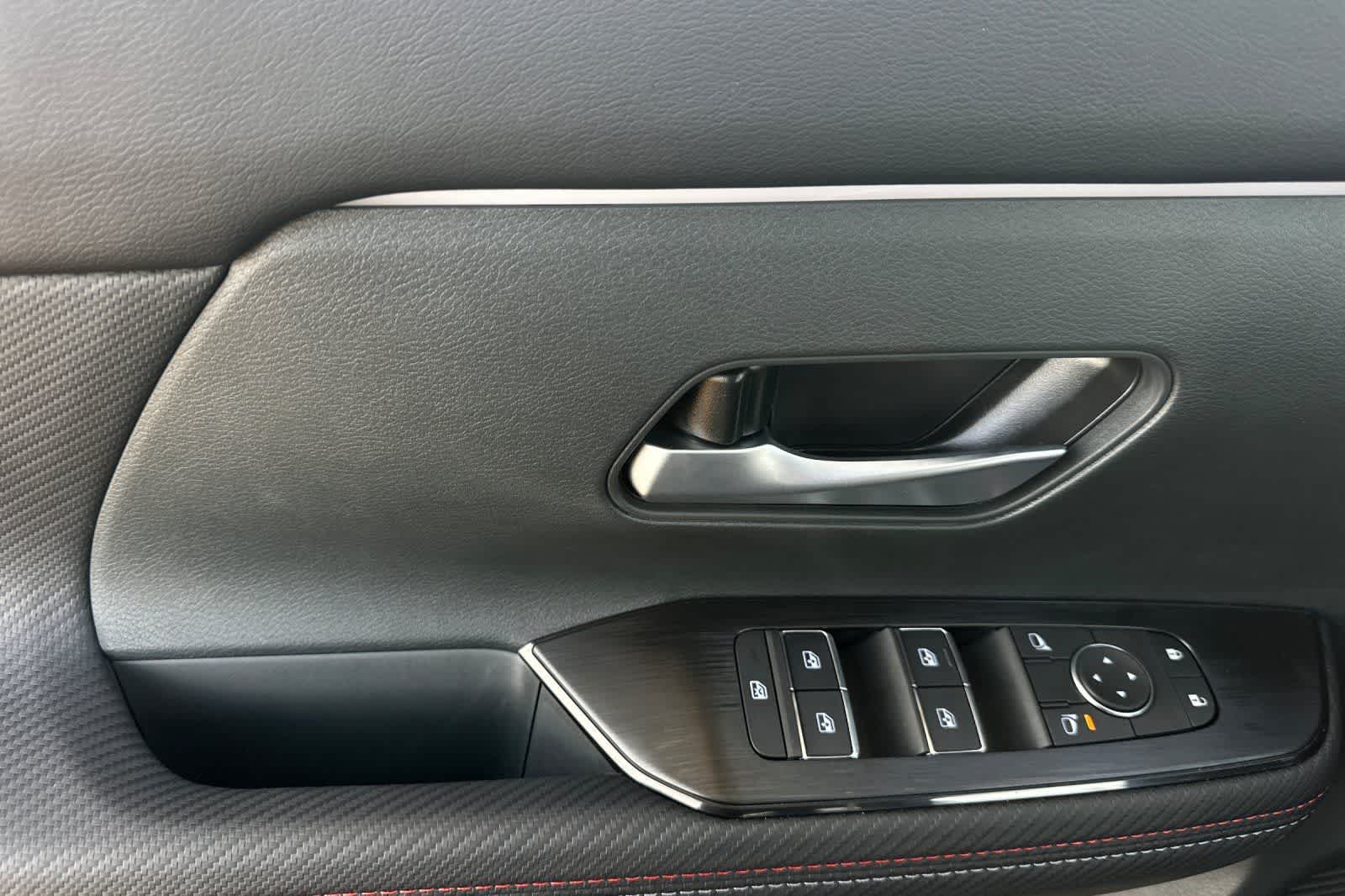 Thumbnail: 2026 Nissan Kicks - 13