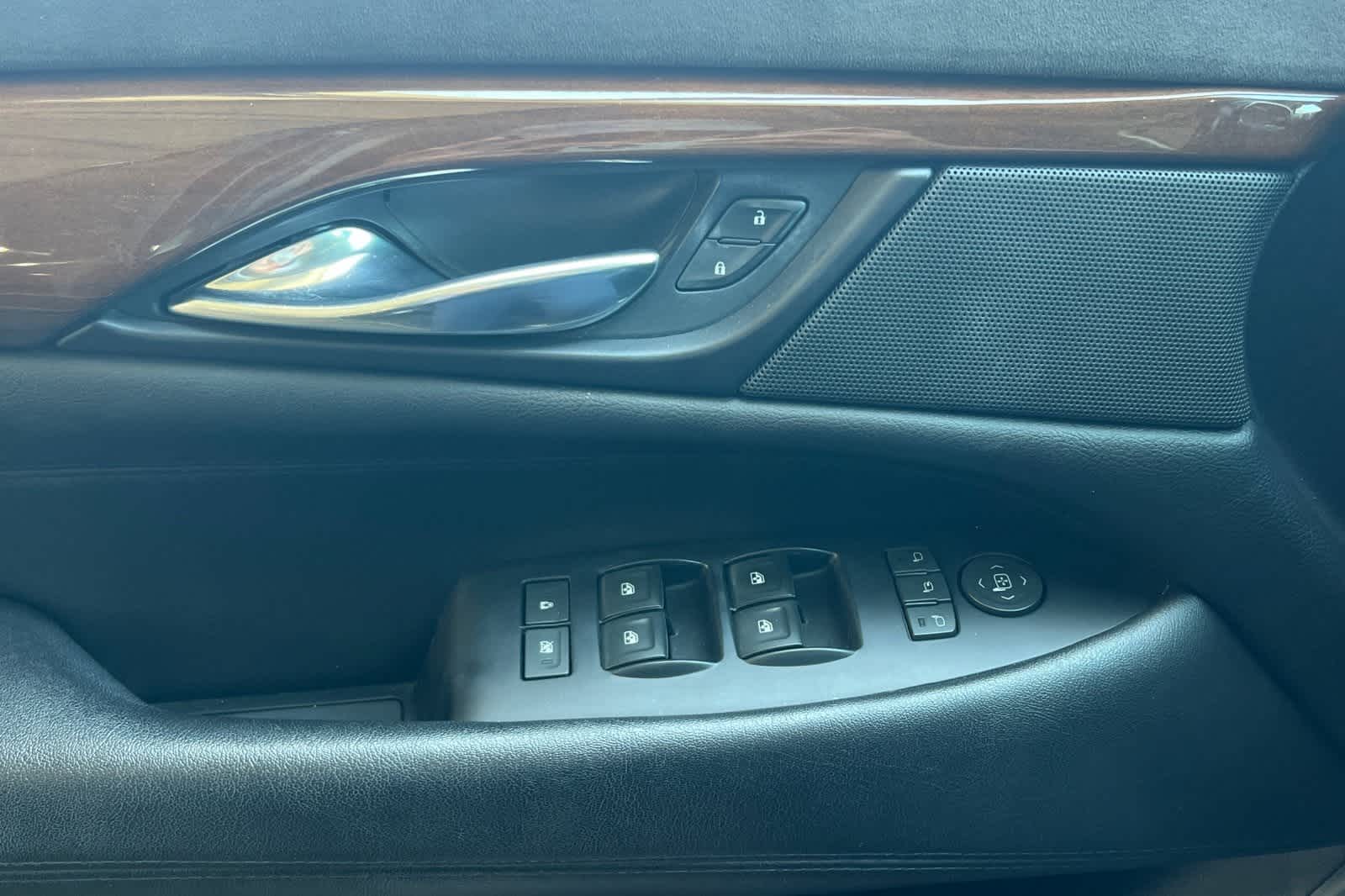 Thumbnail: 2020 Cadillac Escalade - 15