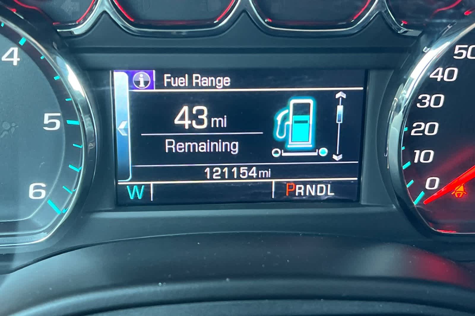 Thumbnail: 2017 Chevrolet Suburban - 28