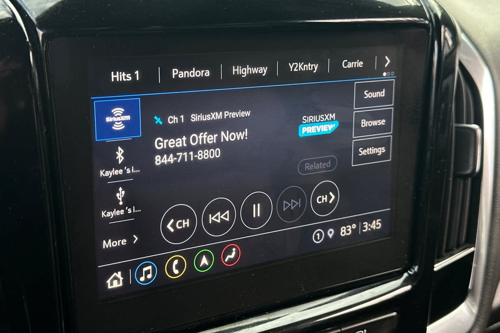 Thumbnail: 2023 Chevrolet Traverse - 23