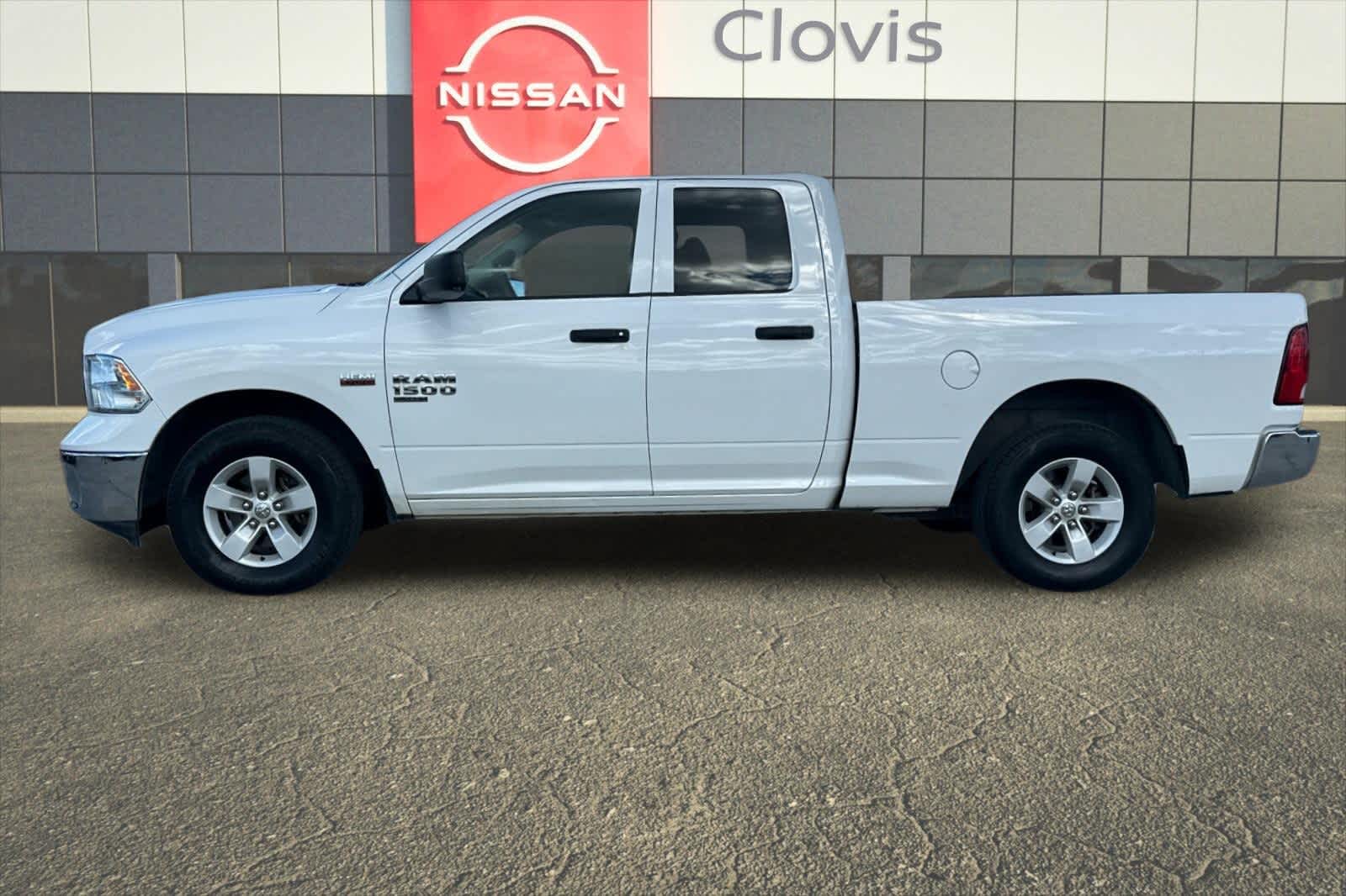 Thumbnail: 2019 RAM 1500 Classic - 6
