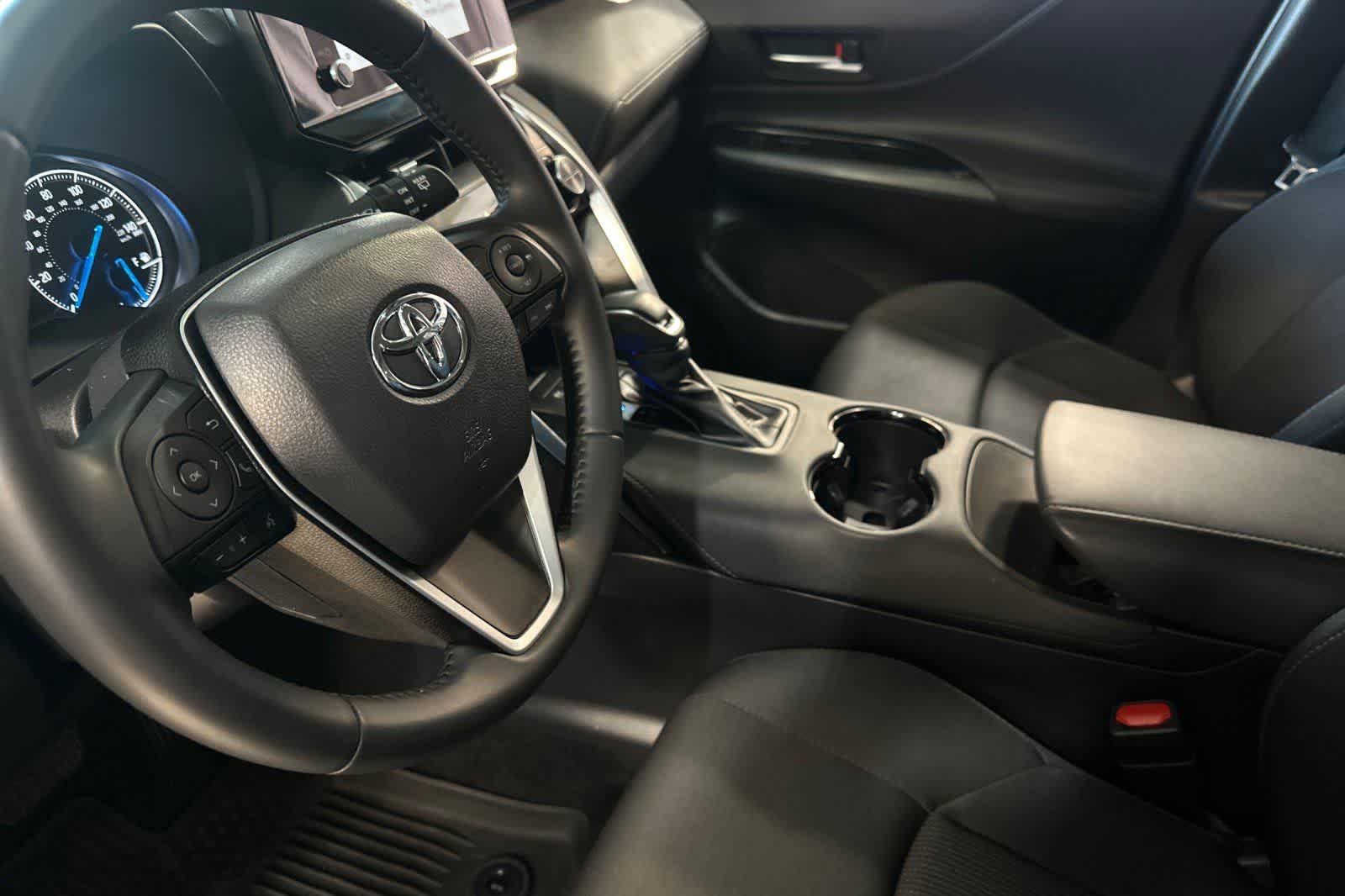 Thumbnail: 2024 Toyota Venza - 14