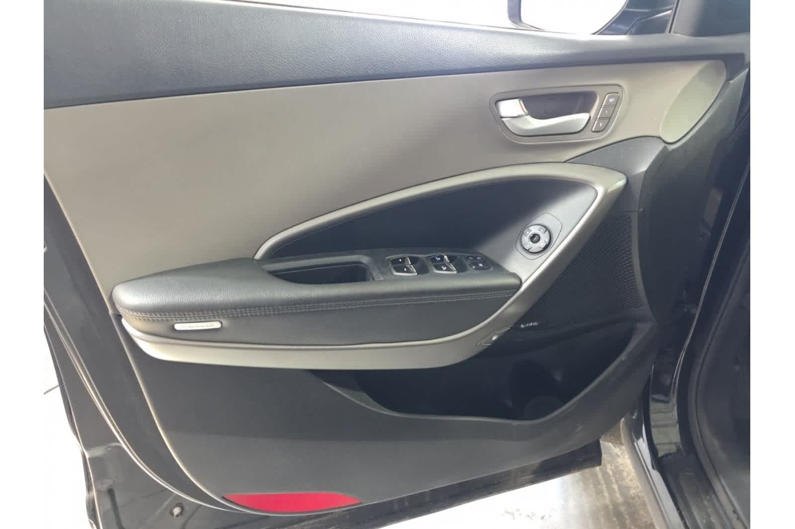 Thumbnail: 2018 Hyundai Santa Fe - 18