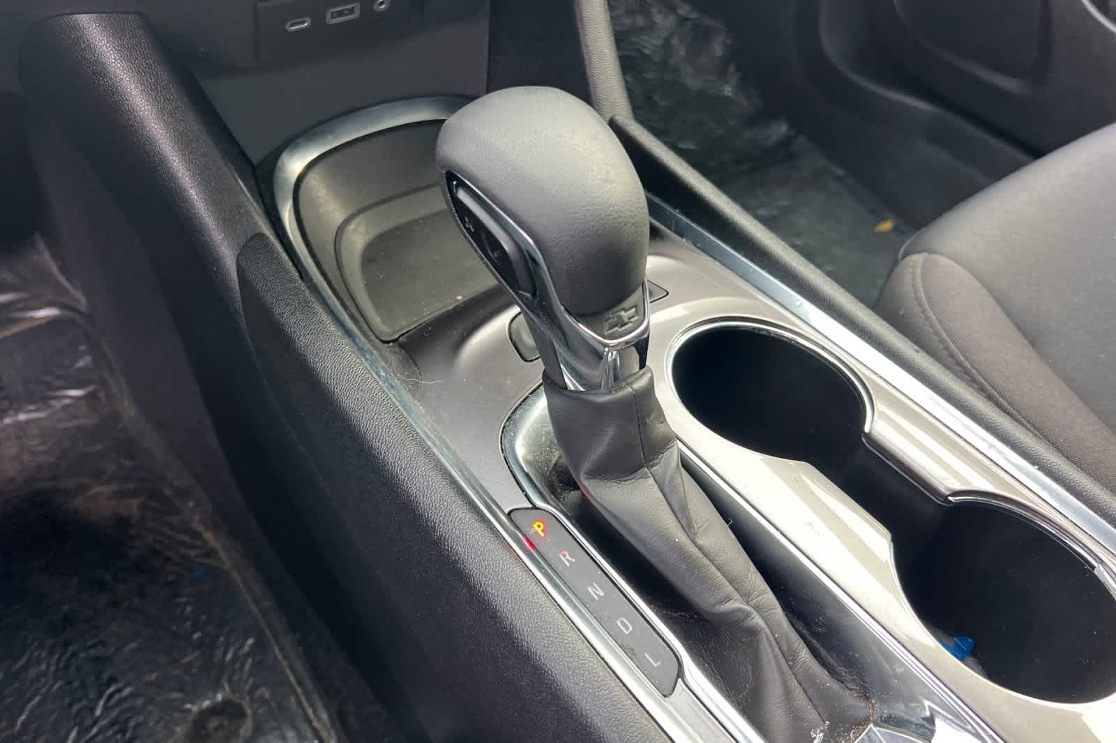 Thumbnail: 2022 Chevrolet Malibu - 23